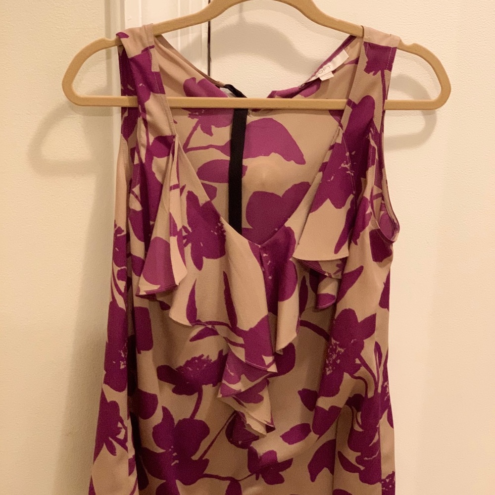 Plum & tan zip backtruffle front sleeveless blouse